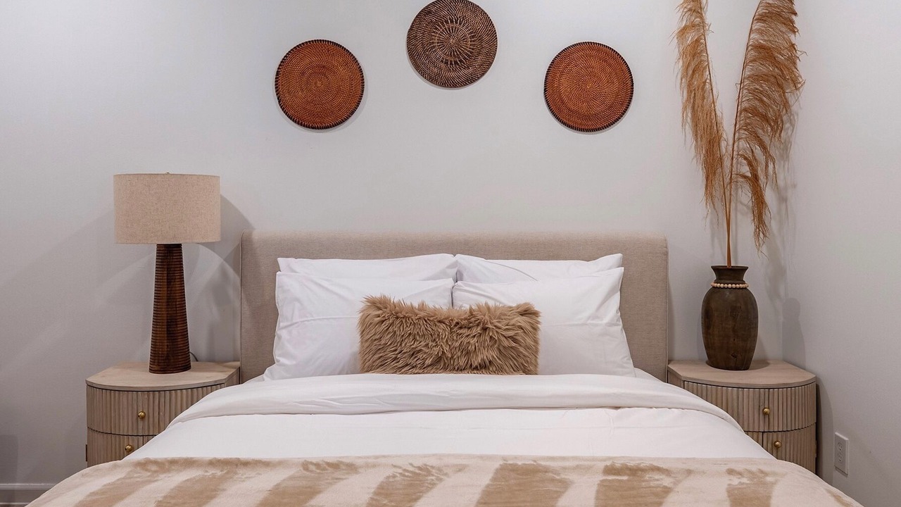 Photo of Bedroom in Neartown