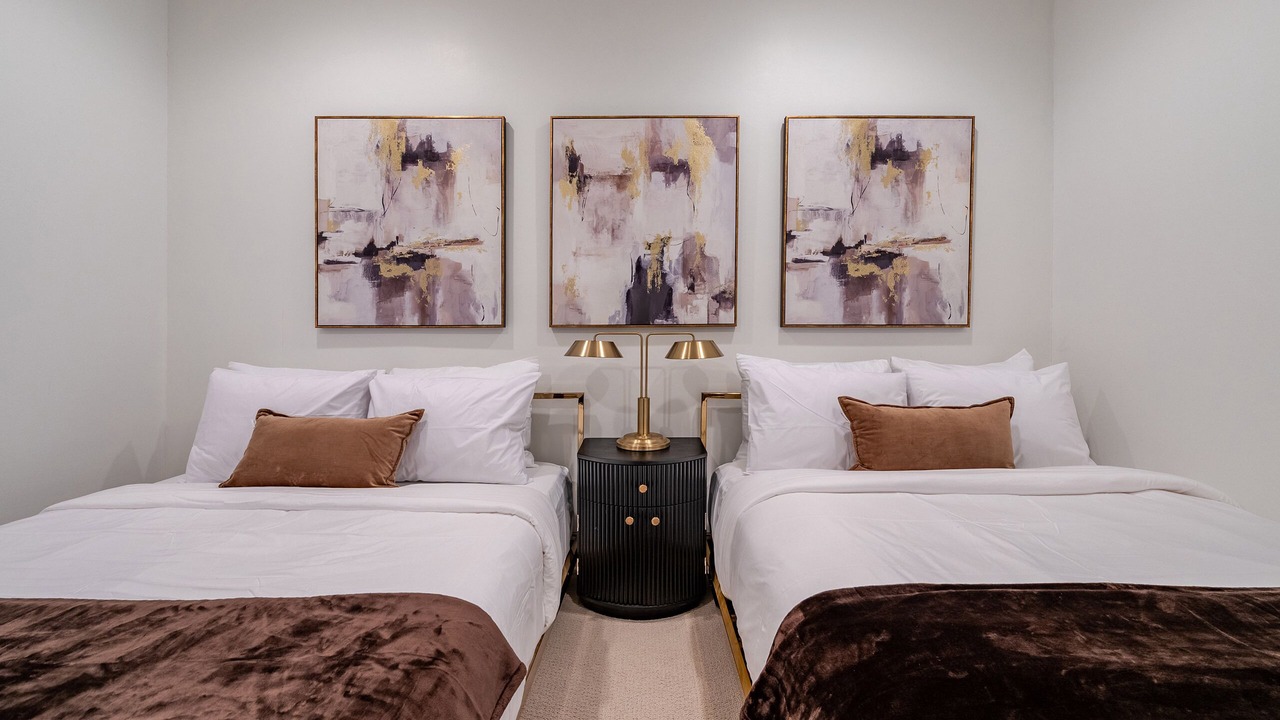 Photo of Bedroom in Neartown