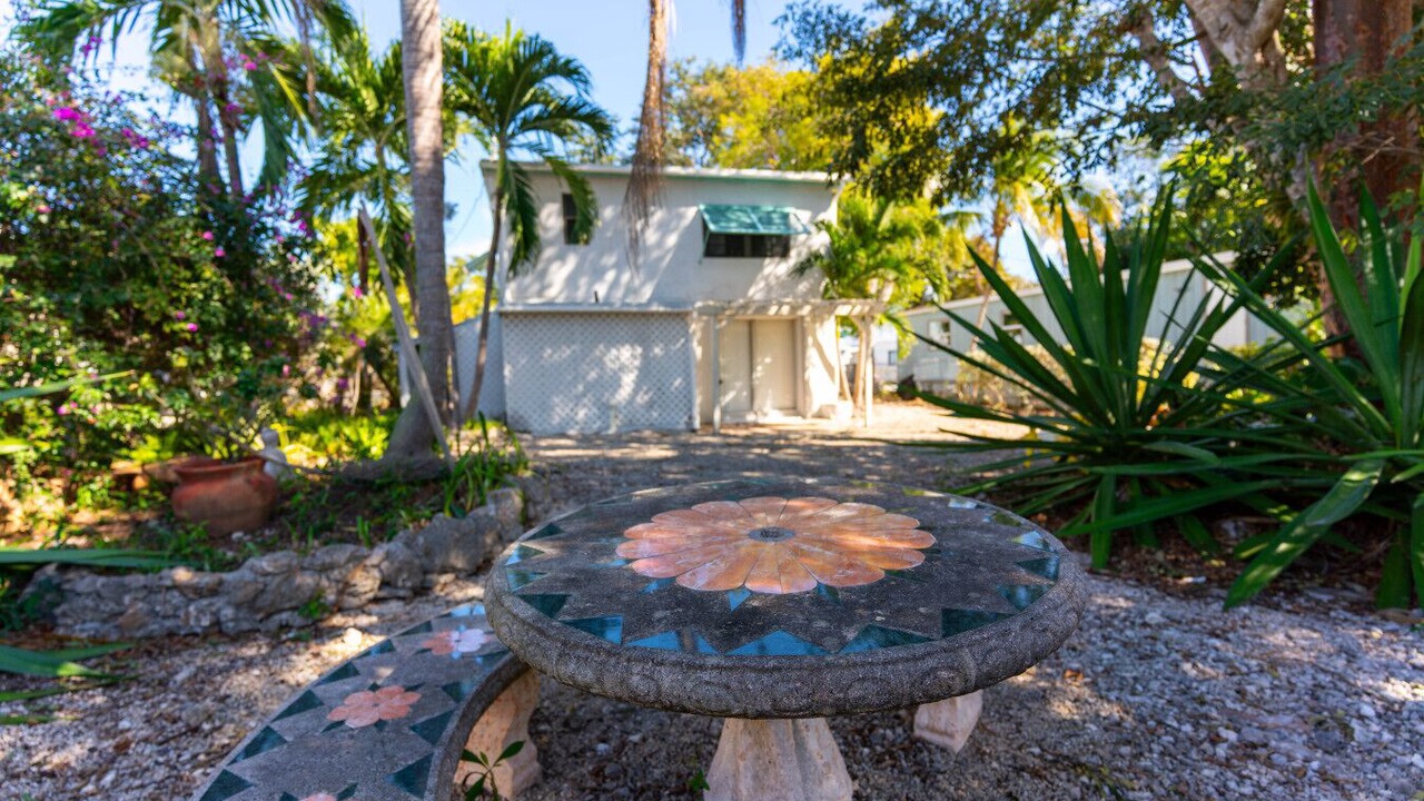 Photo of Outdoor in Largo Gardens