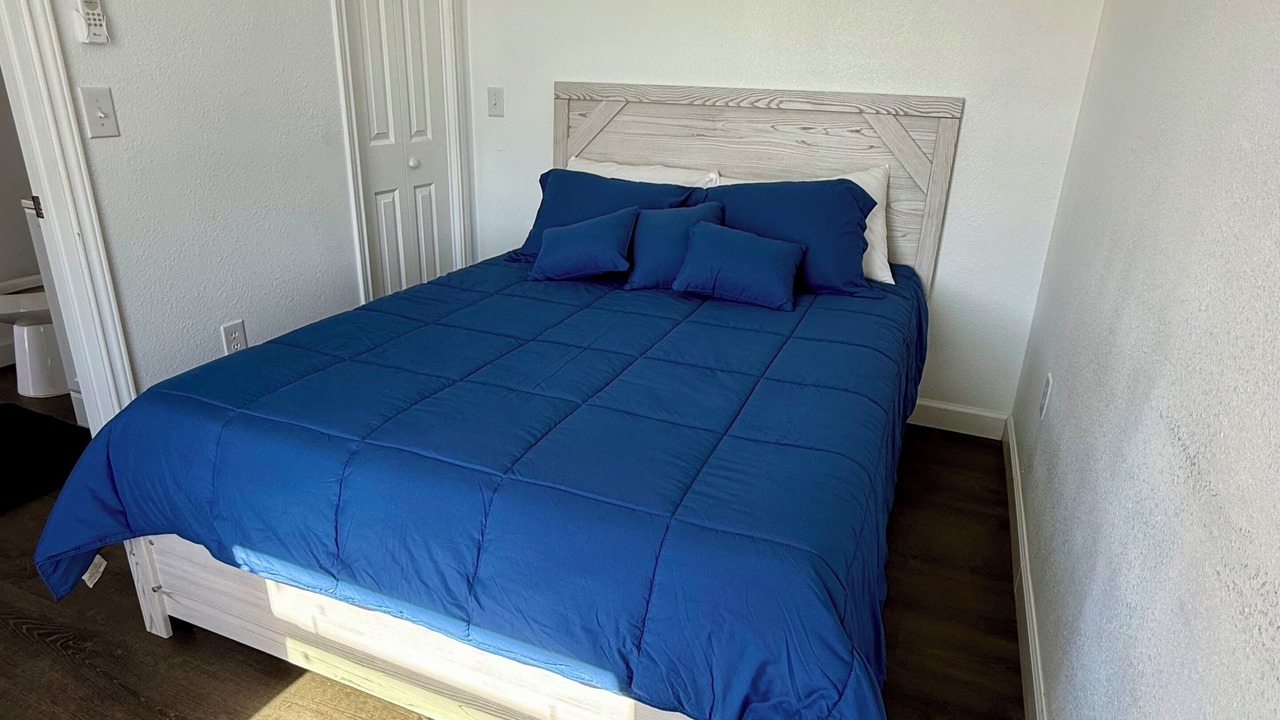 Photo of Bedroom in Walnut Springs