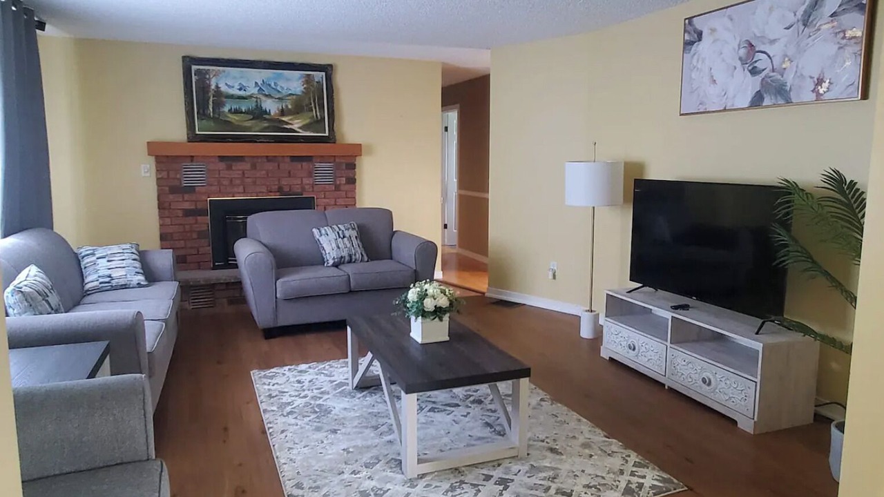 Photo of Livingroom in Wiarton