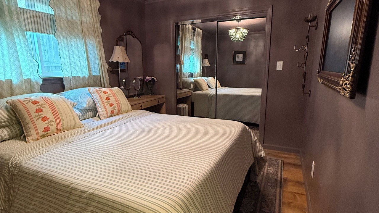 Photo of Bedroom in Greater South River City