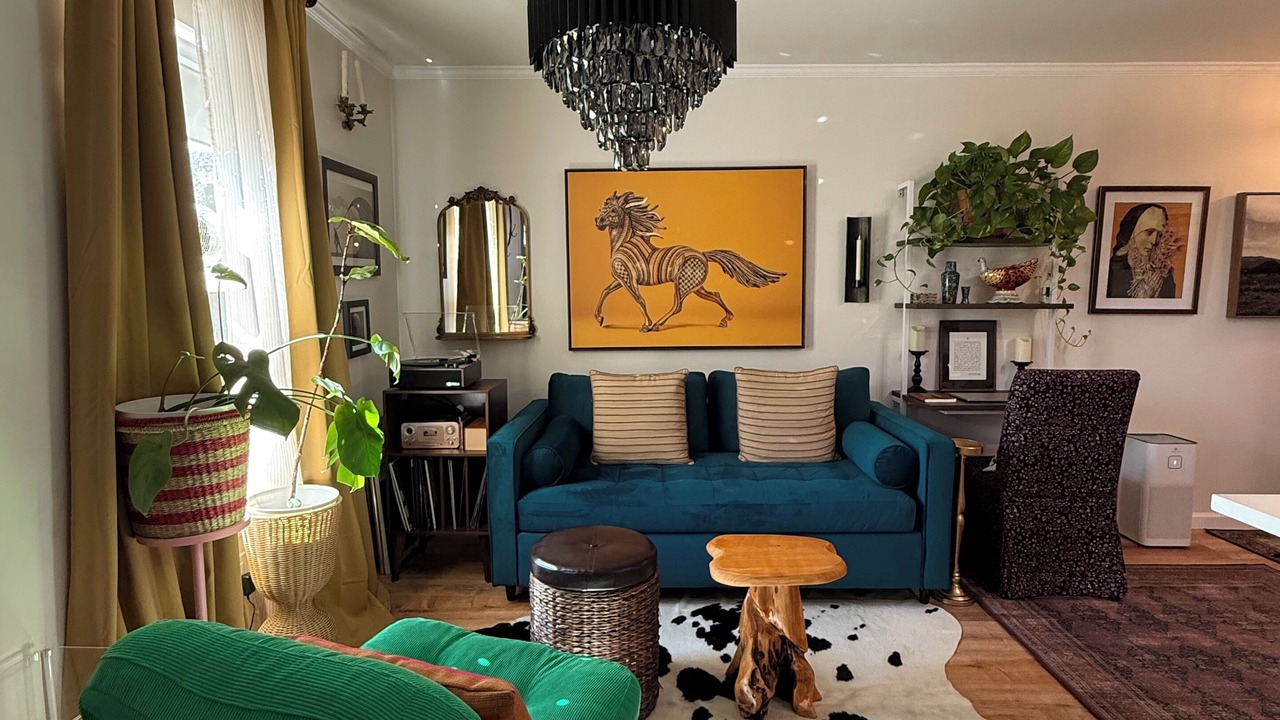 Photo of Livingroom in Greater South River City