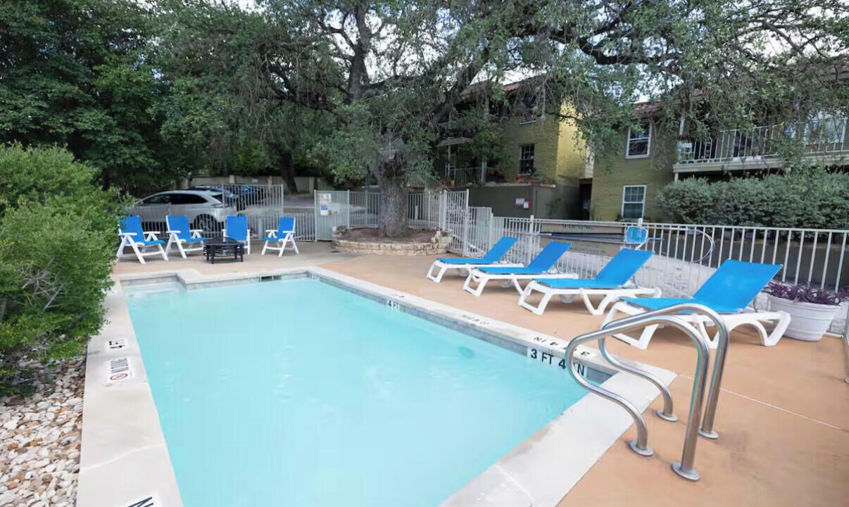 Photo of Outdoor in Greater South River City