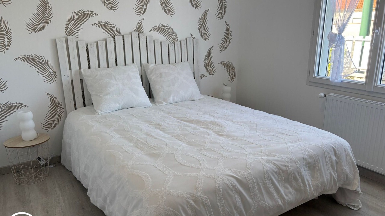 Photo of Bedroom in L'Ile-d'Elle