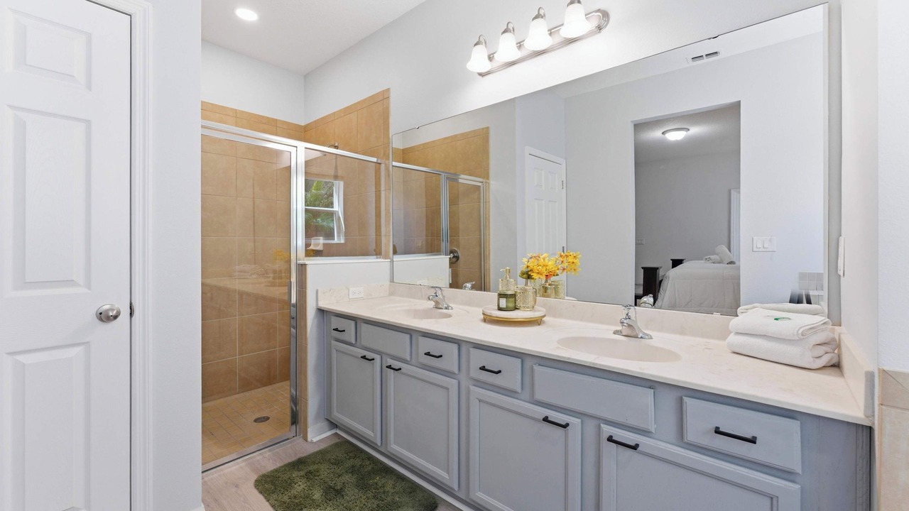 Photo of Bathroom in Veranda Palms