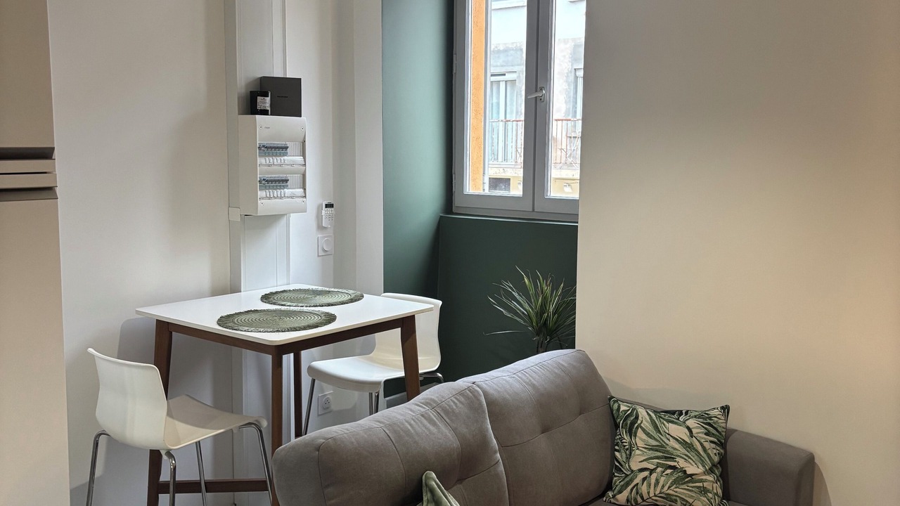 Photo of Livingroom in La Cote-Saint-Andre