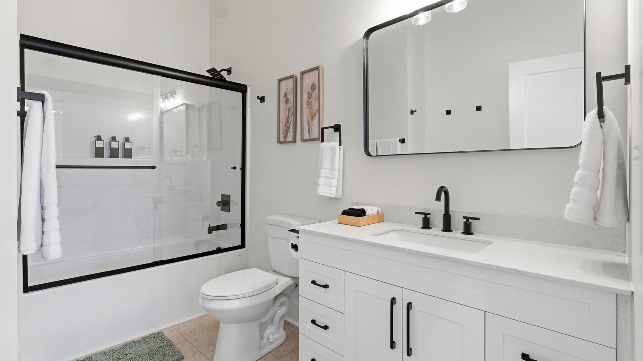 Photo of Bathroom in Fort Oglethorpe