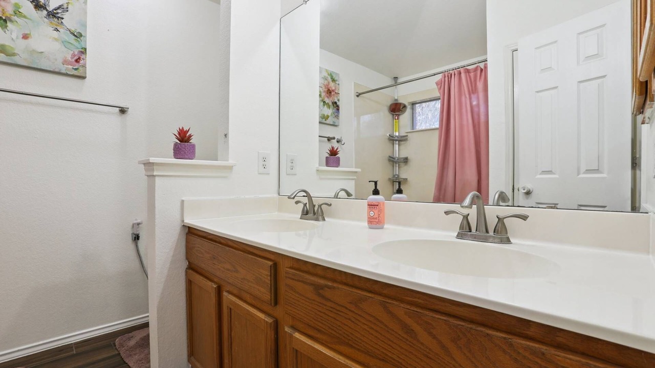 Photo of Bathroom in Preserve At Stone Oak