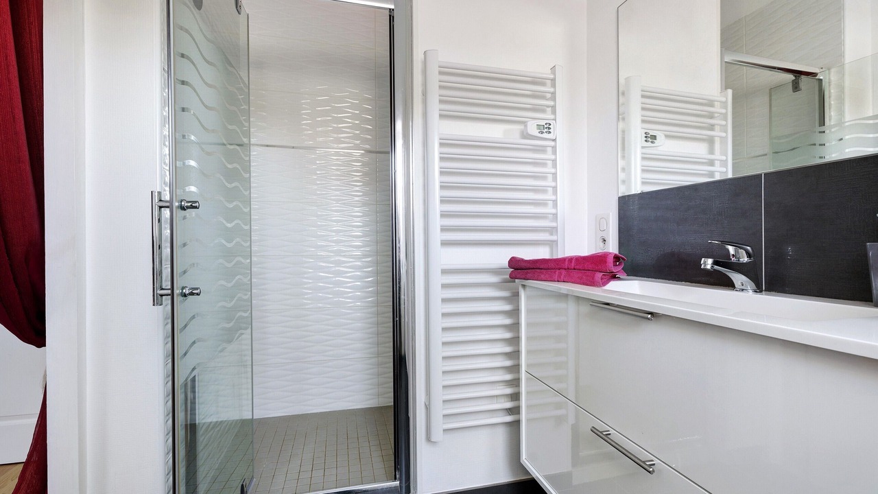 Photo of Bathroom in Saint-Meloir-des-Ondes