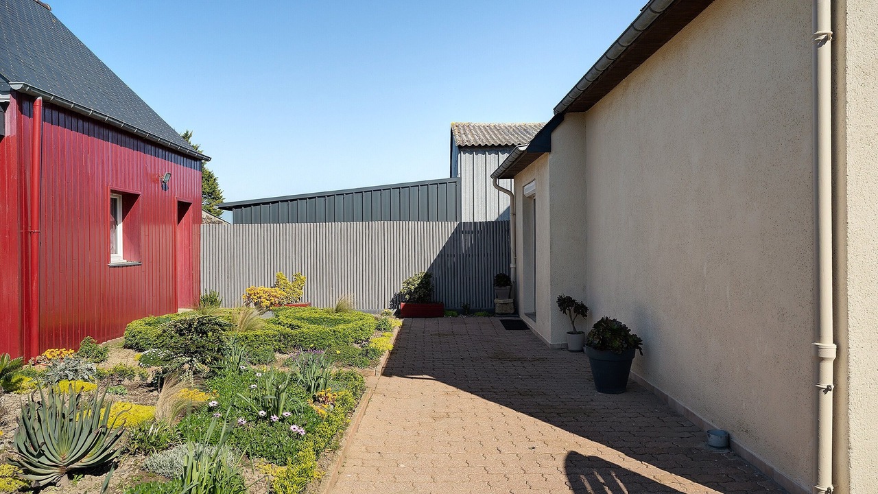 Photo of Outdoor in Saint-Meloir-des-Ondes