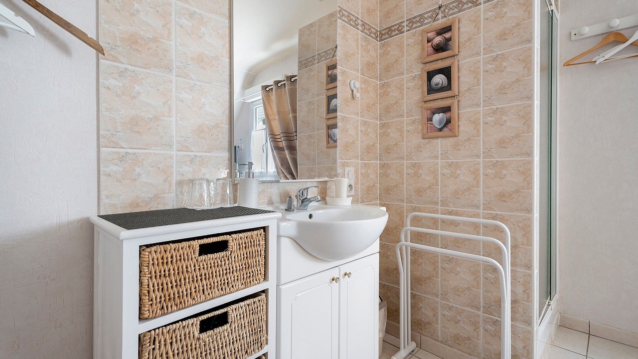Photo of Bathroom in Saint-Meloir-des-Ondes