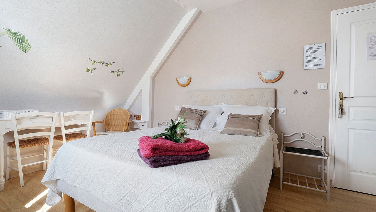 Photo of Bedroom in Saint-Meloir-des-Ondes