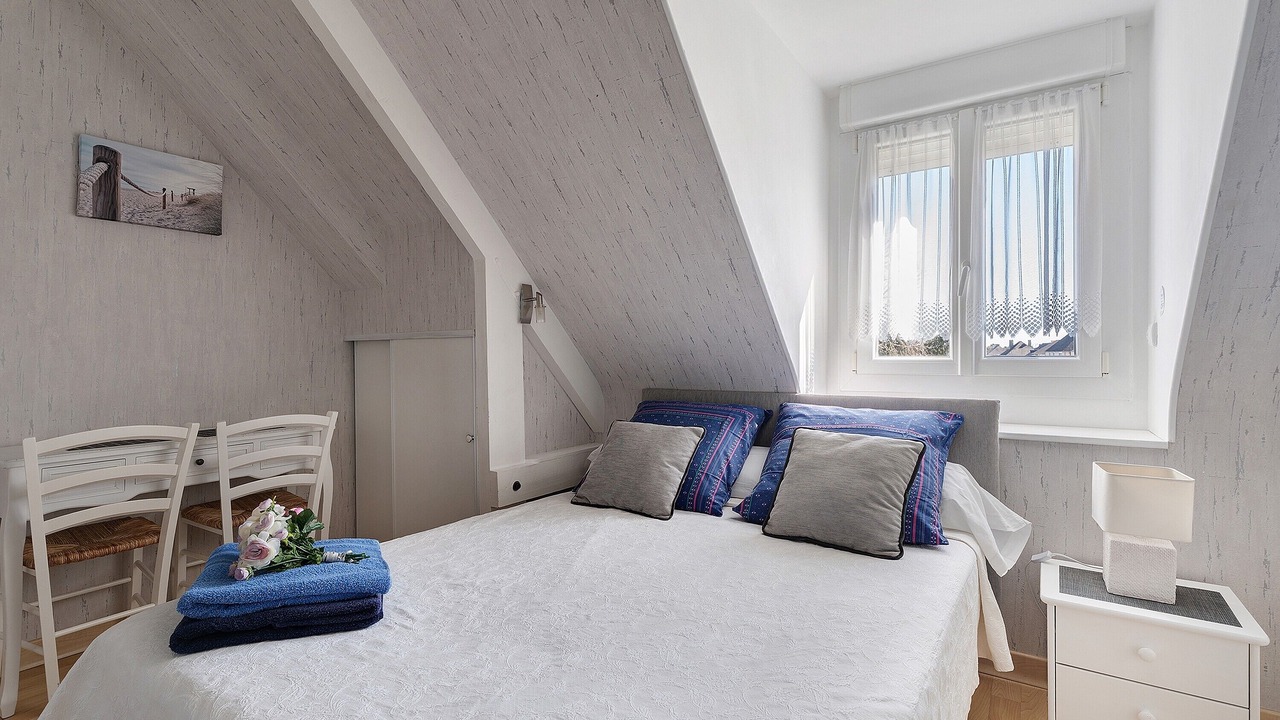 Photo of Bedroom in Saint-Meloir-des-Ondes
