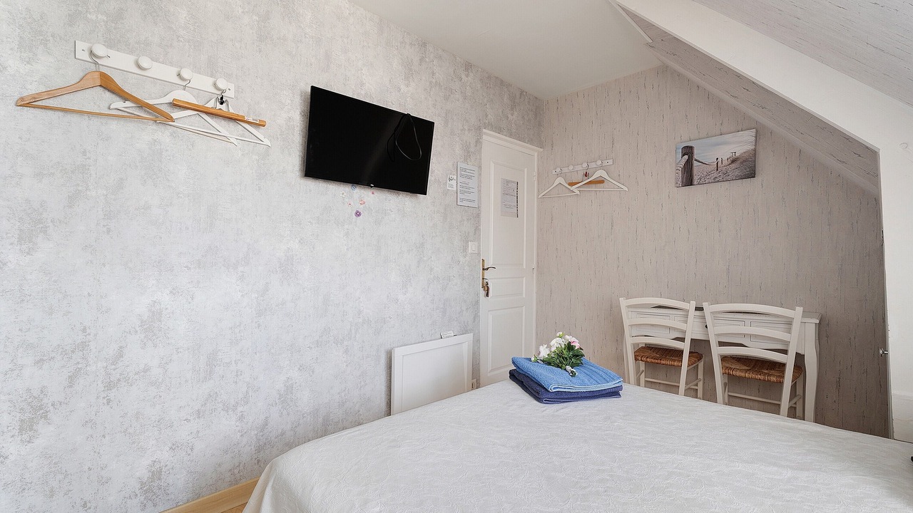 Photo of Bedroom in Saint-Meloir-des-Ondes