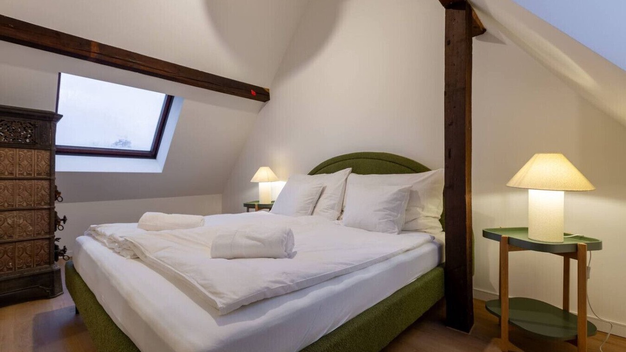 Photo of Bedroom in District 6