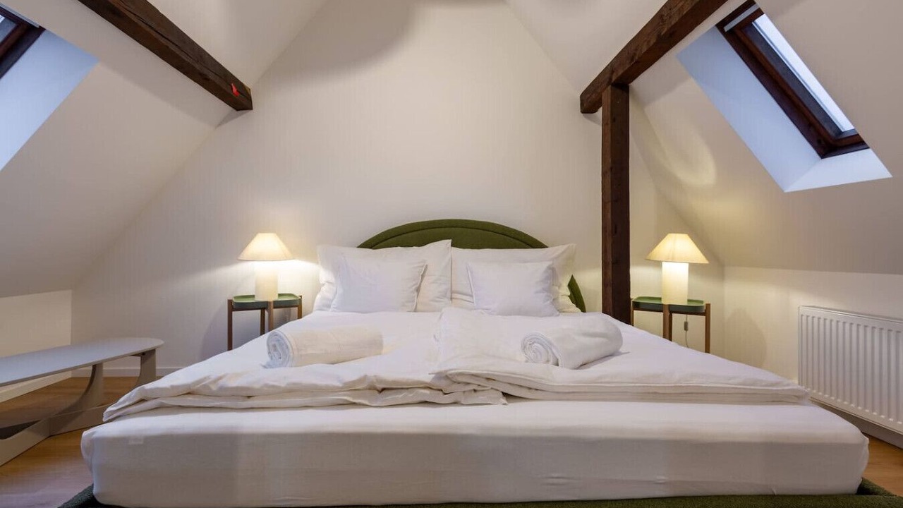 Photo of Bedroom in District 6