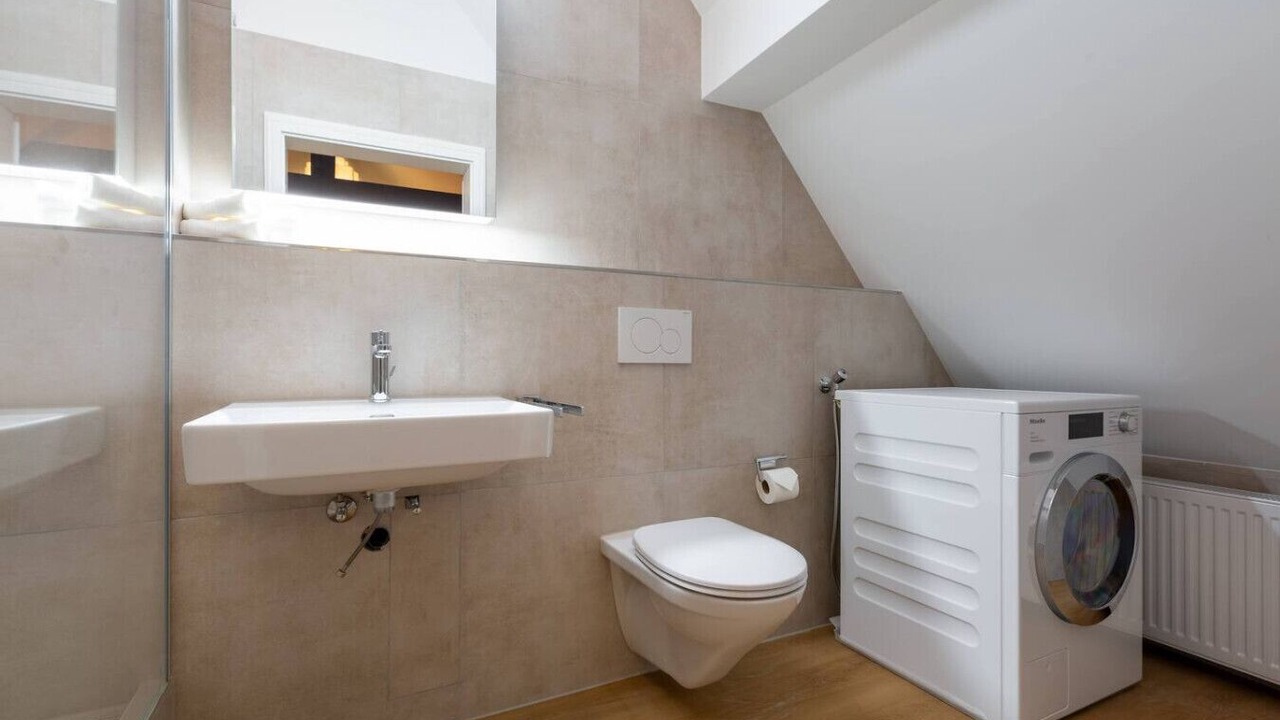 Photo of Bathroom in District 6