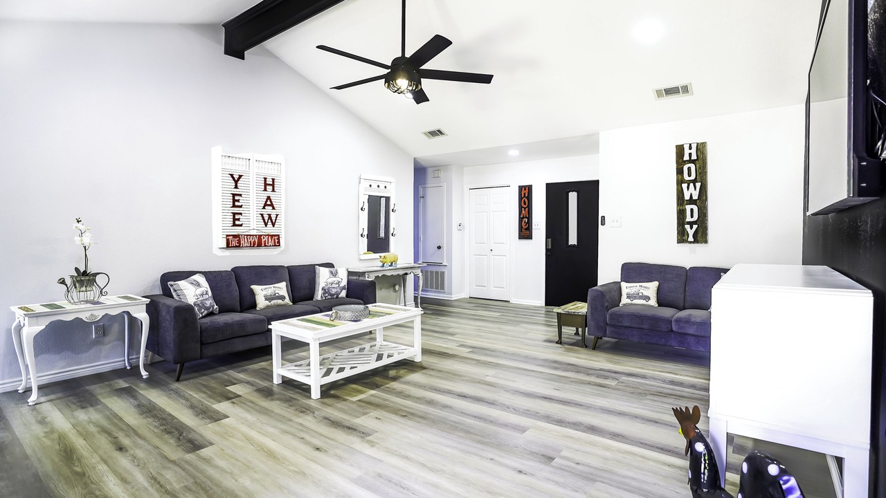 Photo of Livingroom in Round Rock