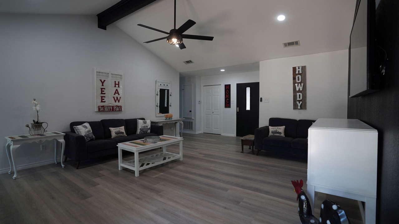 Photo of Livingroom in Round Rock