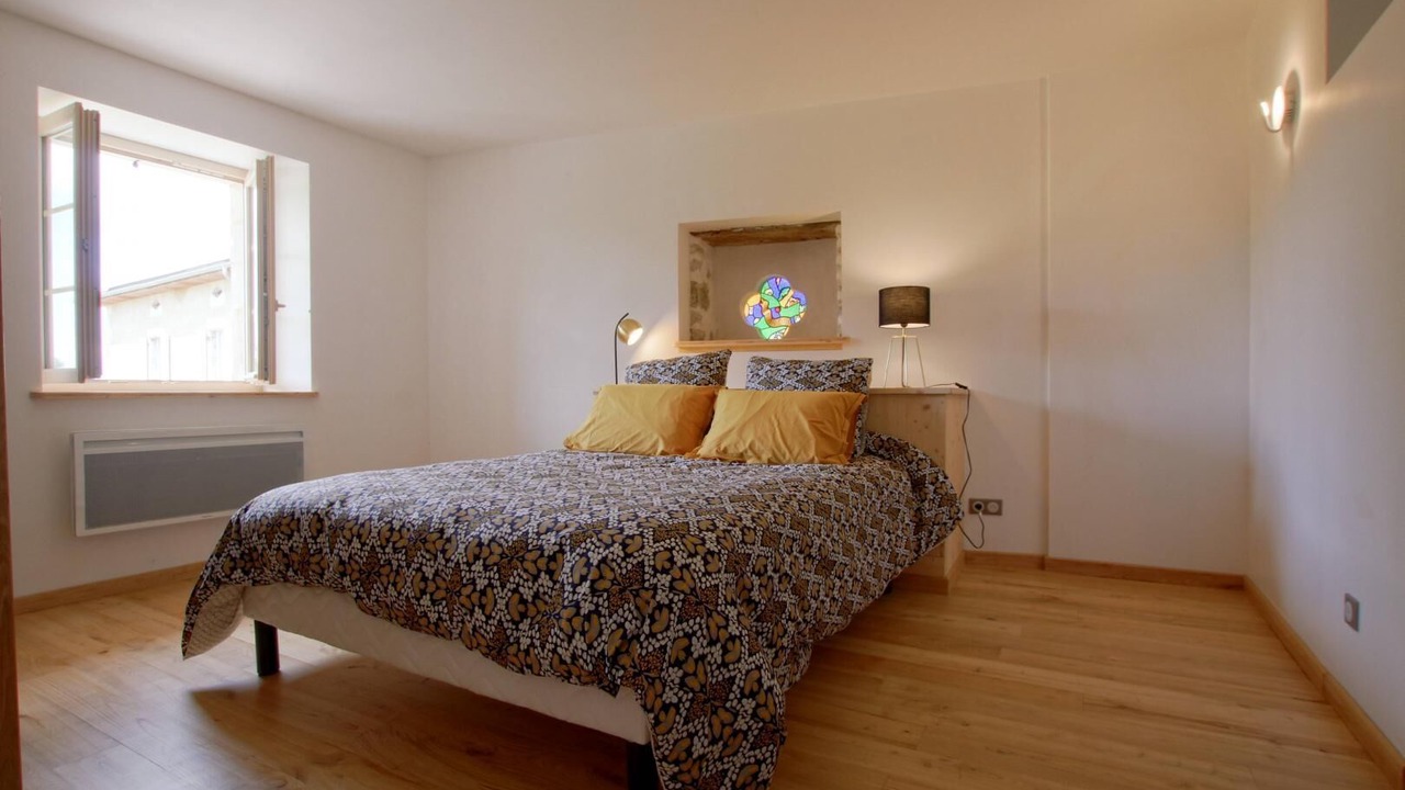 Photo of Bedroom in Sames