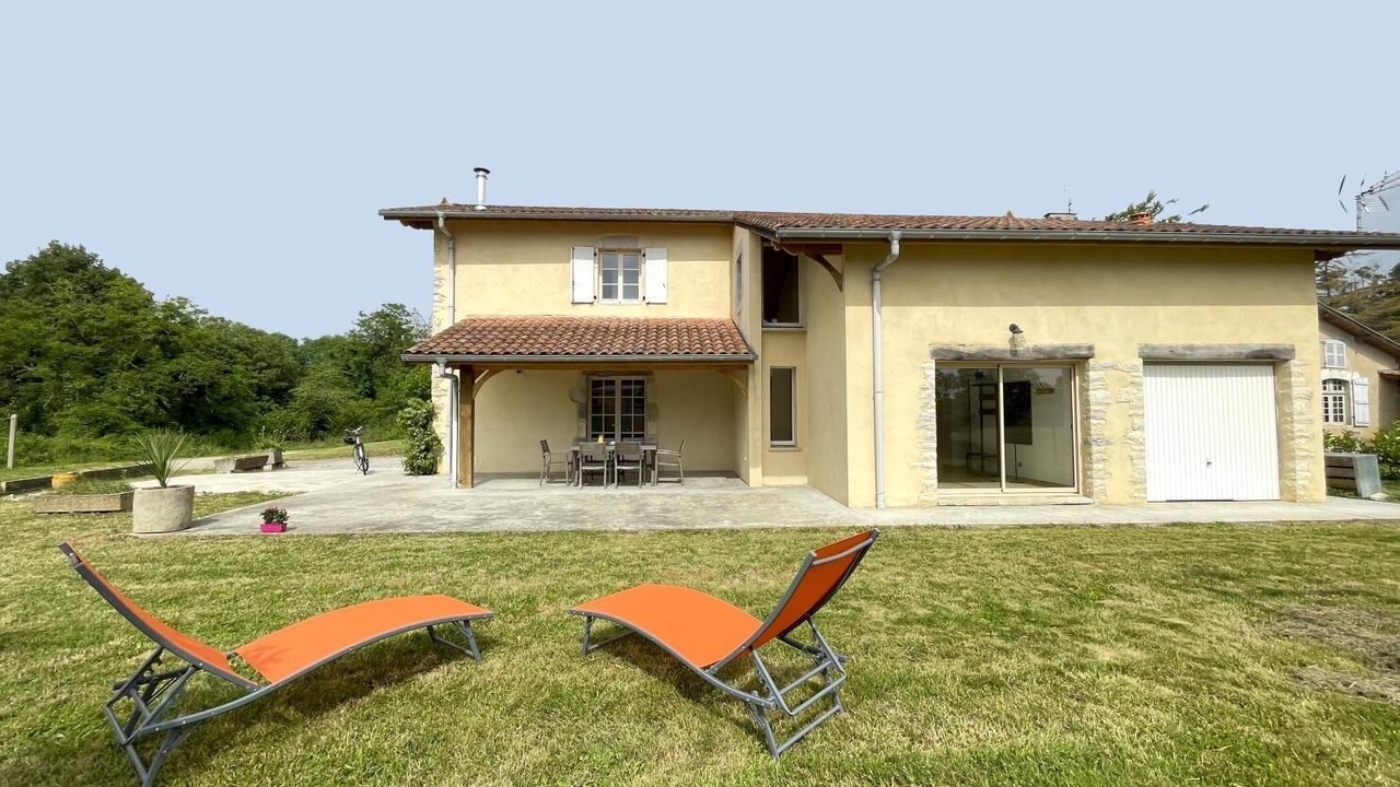 Photo of Outdoor in Sames
