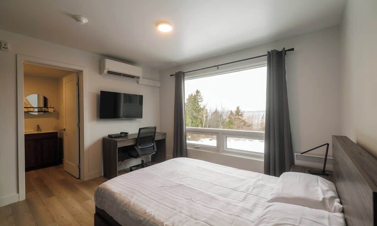 Photo of Bedroom in Riviere-du-Loup Regional County Municipality