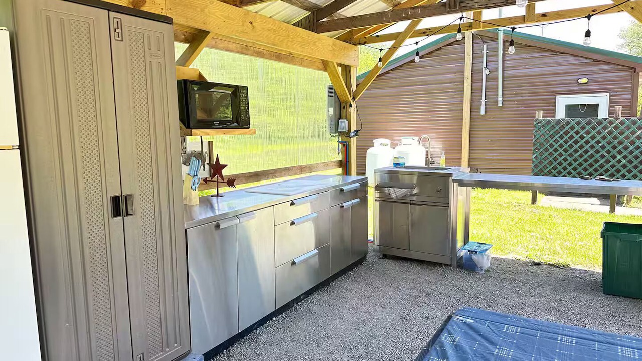 Photo of Outdoor in Black Creek