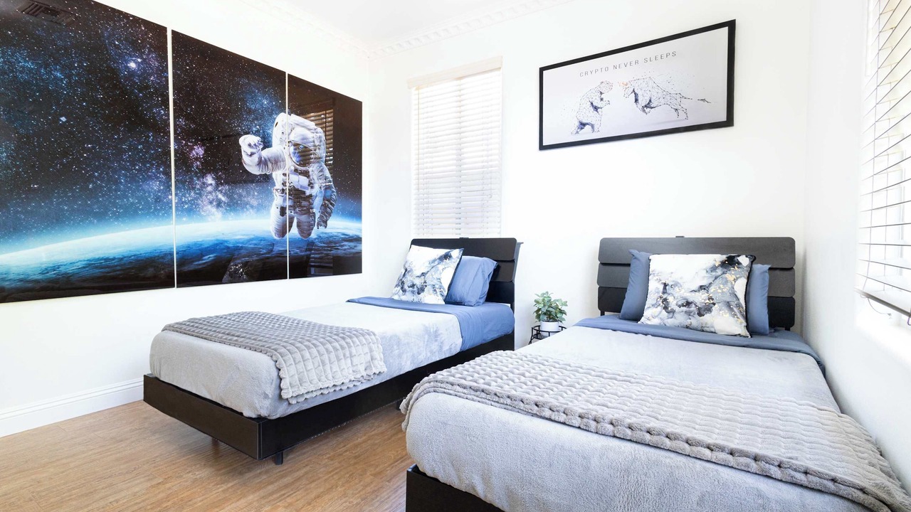 Photo of Bedroom in North Hollywood
