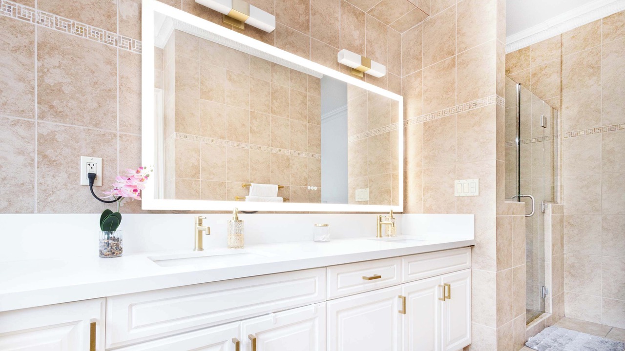 Photo of Bathroom in North Hollywood