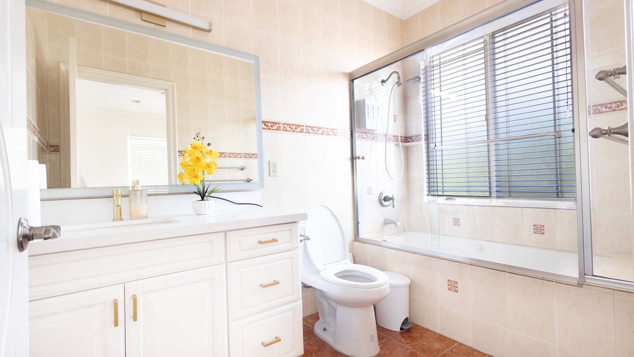 Photo of Bathroom in North Hollywood