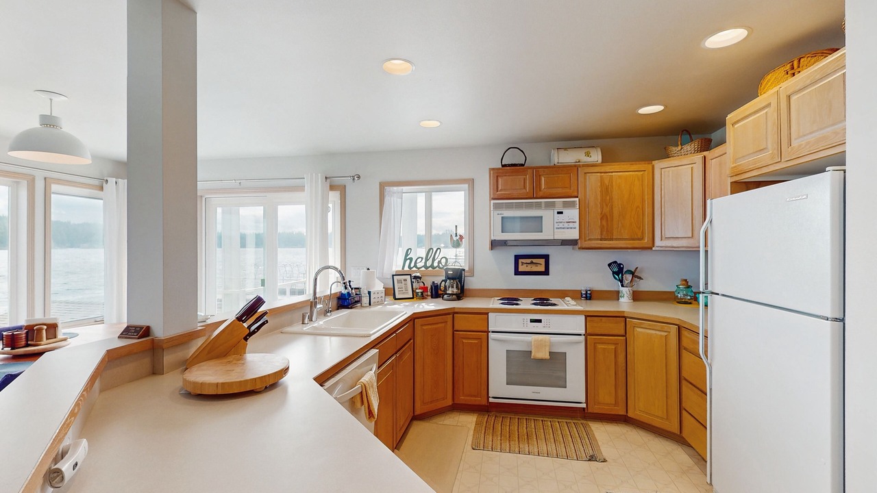 Photo of Kitchen in Lake Goodwin