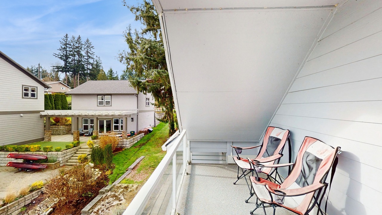 Photo of Patio Balcony in Lake Goodwin