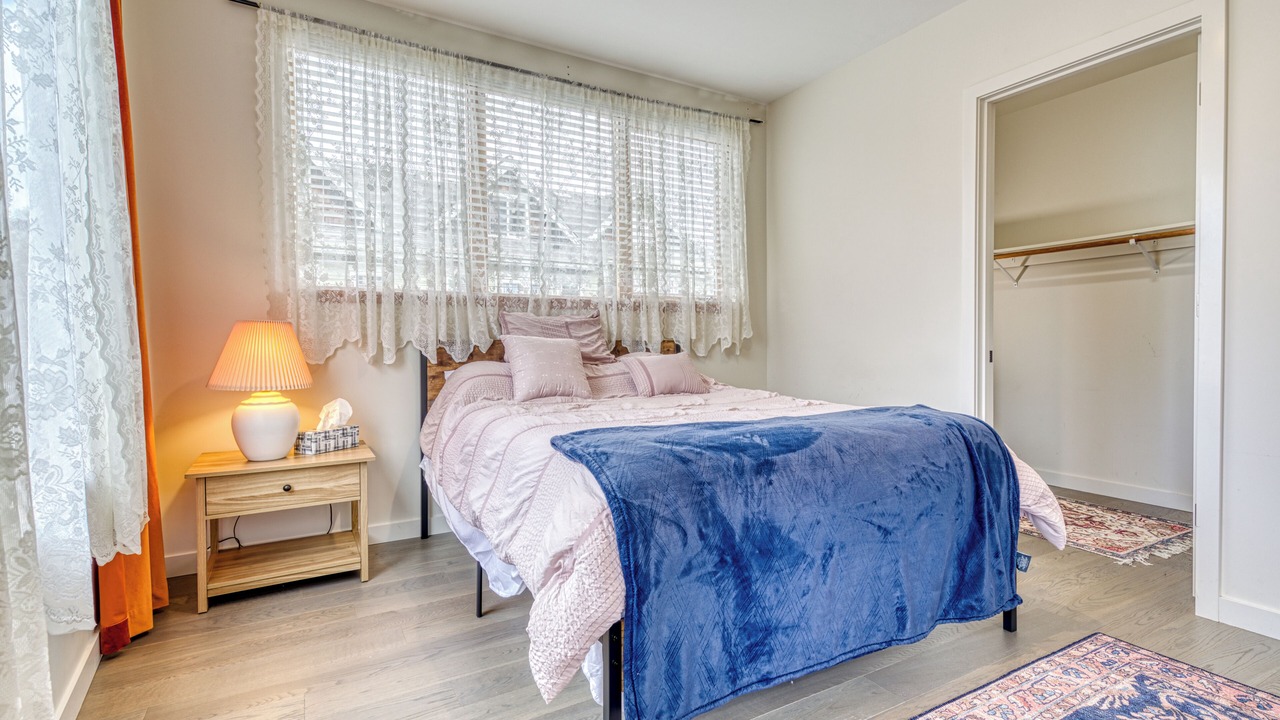 Photo of Bedroom in Green Lake
