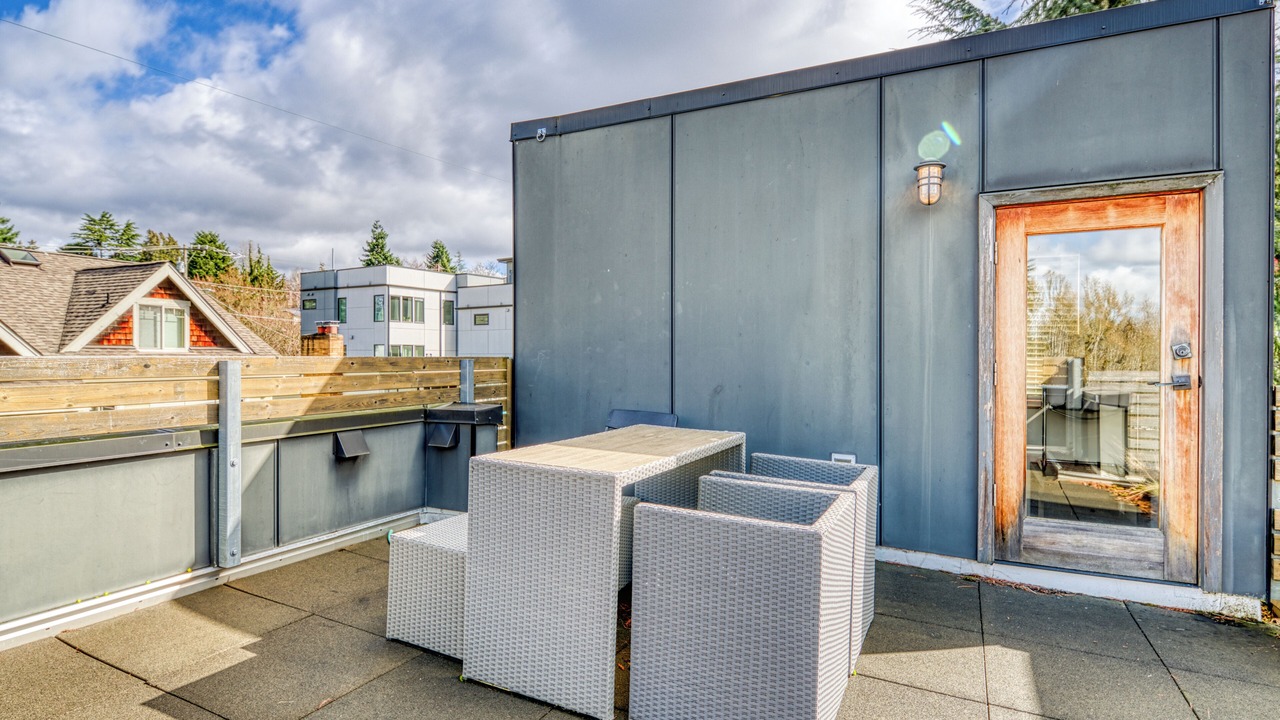 Photo of Patio Balcony in Green Lake