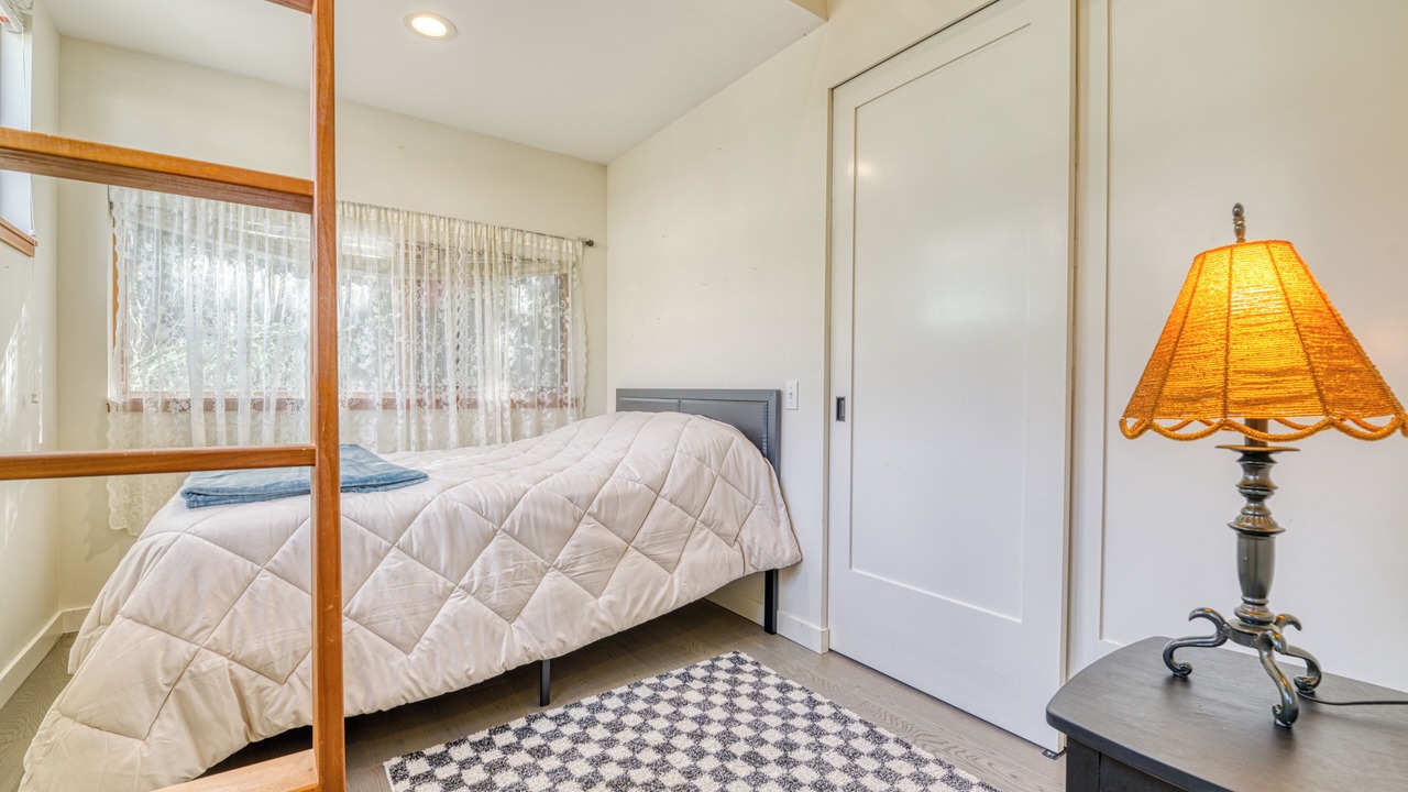 Photo of Bedroom in Green Lake