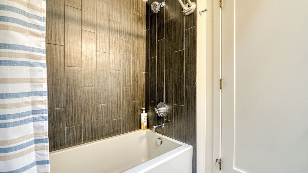 Photo of Bathroom in Green Lake