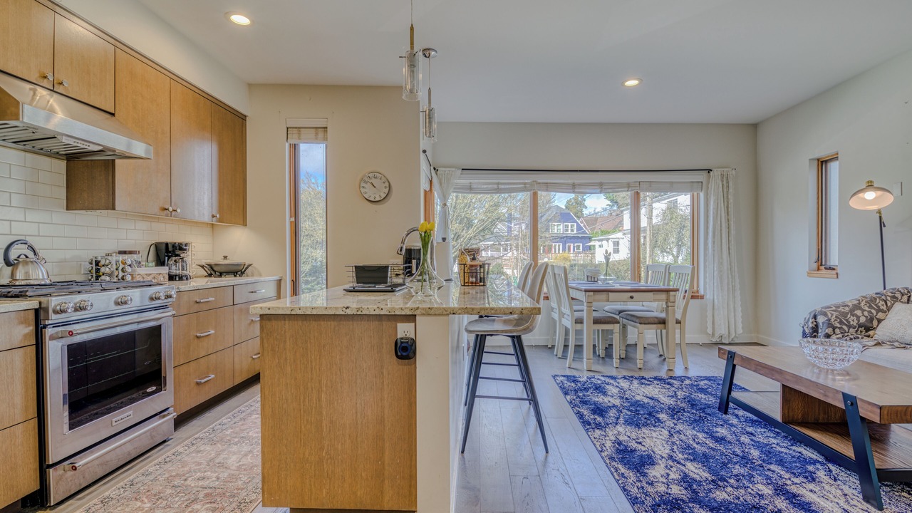 Photo of Kitchen in Green Lake