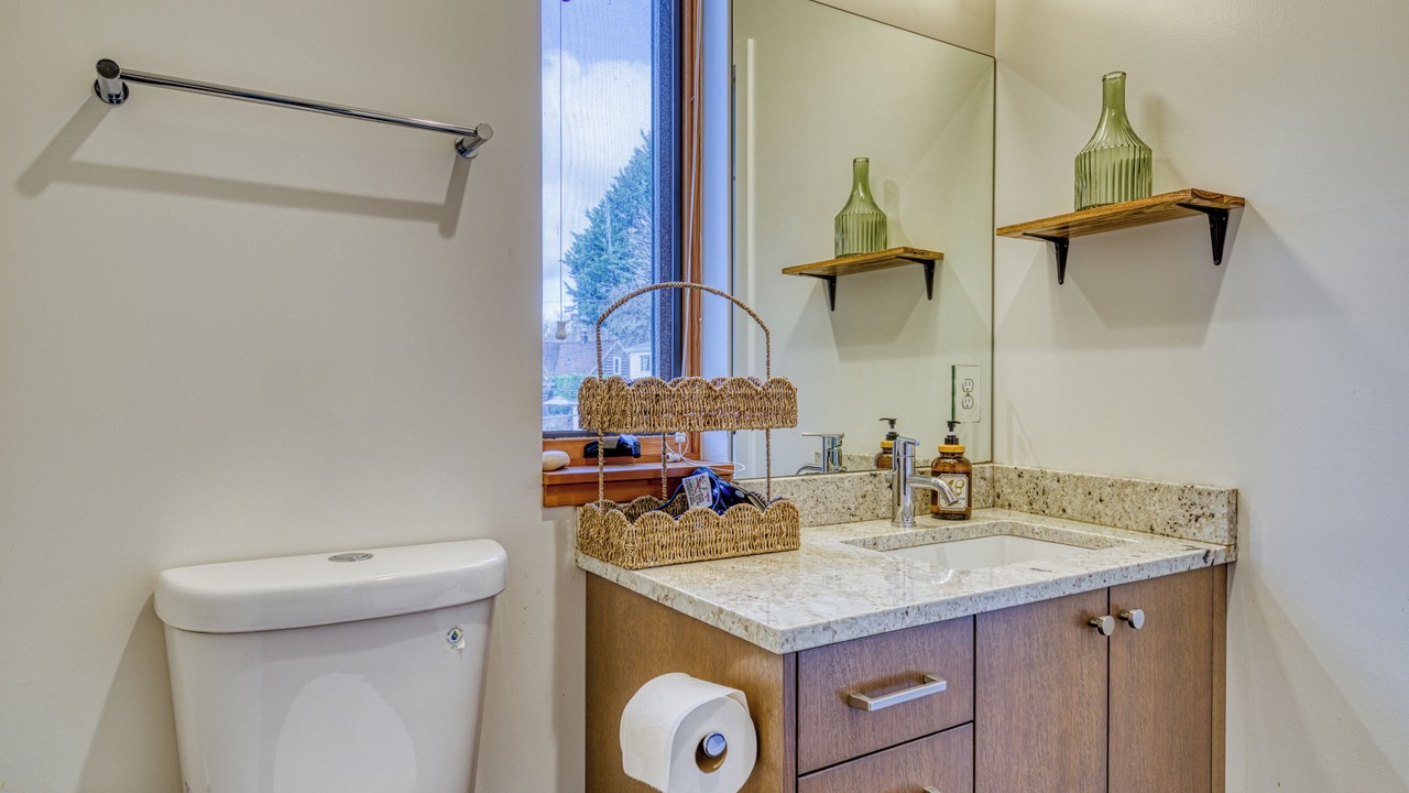 Photo of Bathroom in Green Lake