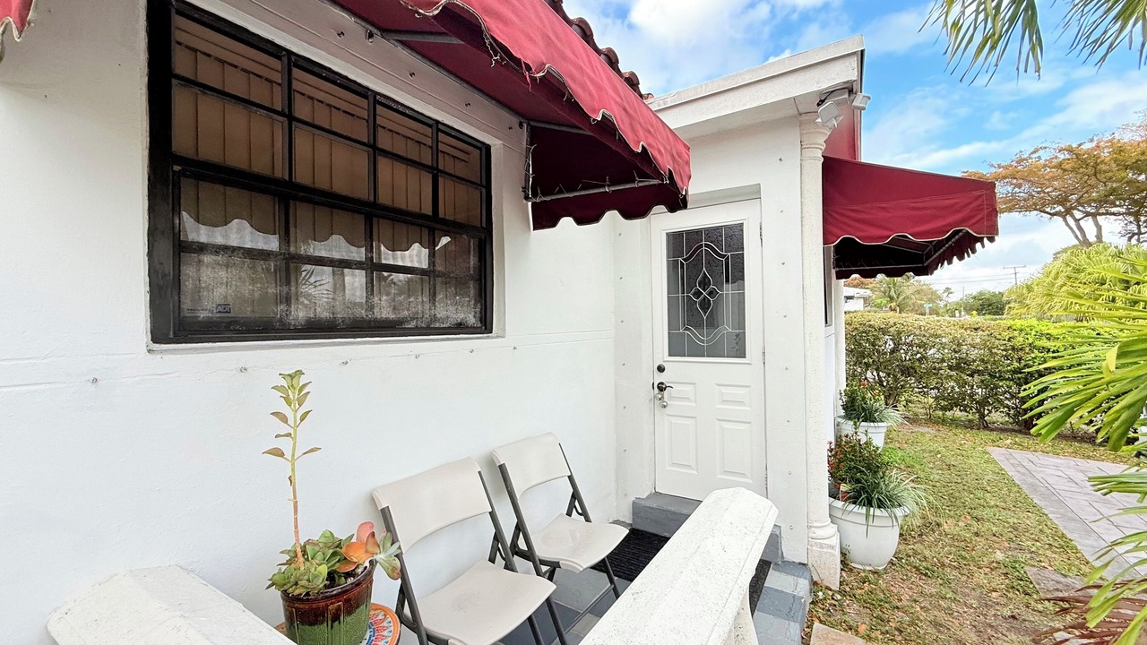 Photo of Patio Balcony in North Miami Beach