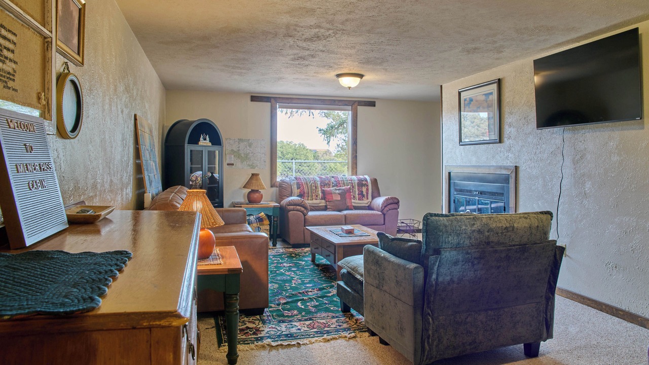 Photo of Livingroom in Alpine Village