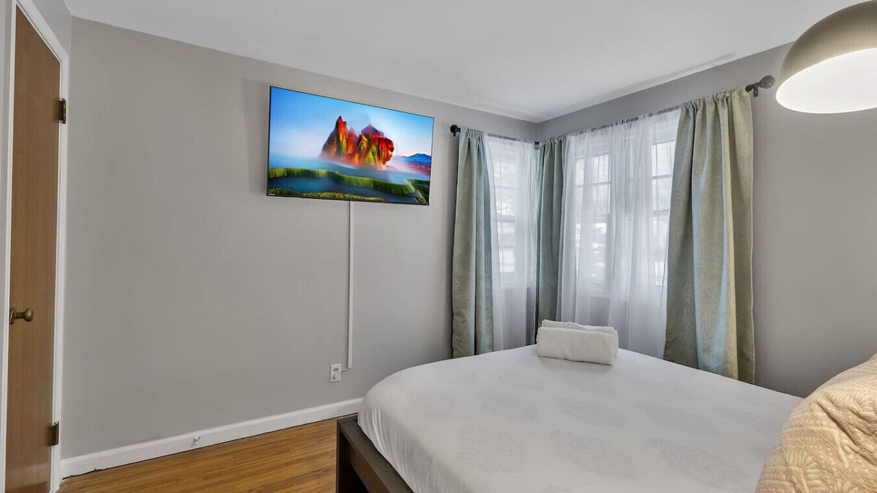 Photo of Bedroom in Amherst