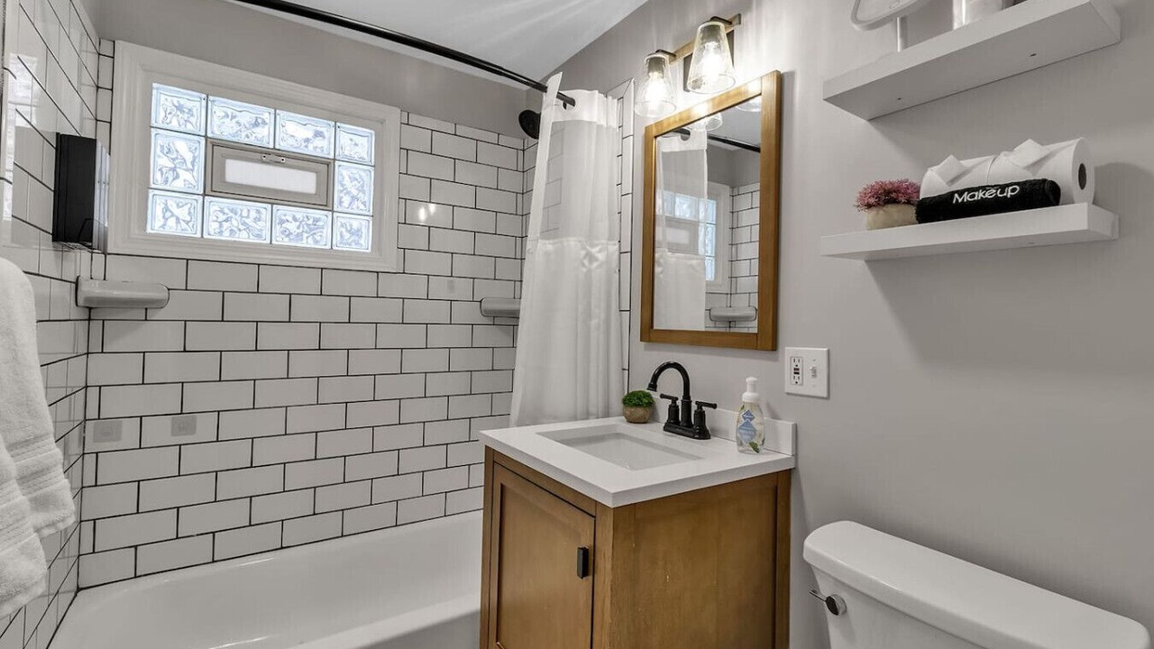 Photo of Bathroom in Amherst