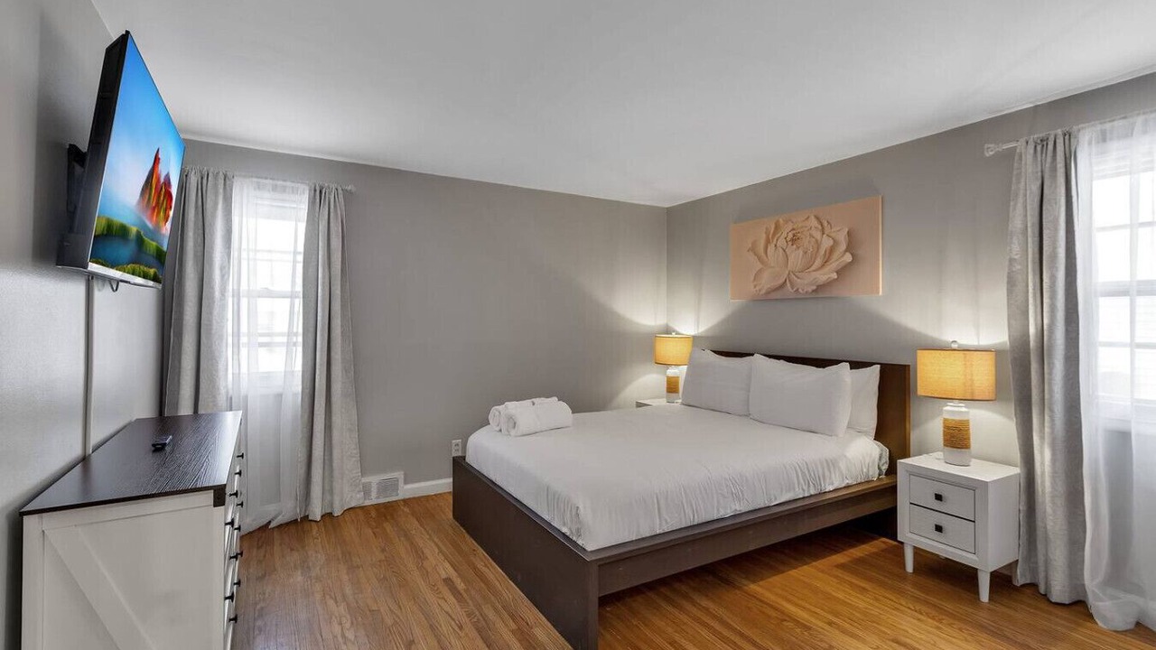 Photo of Bedroom in Amherst