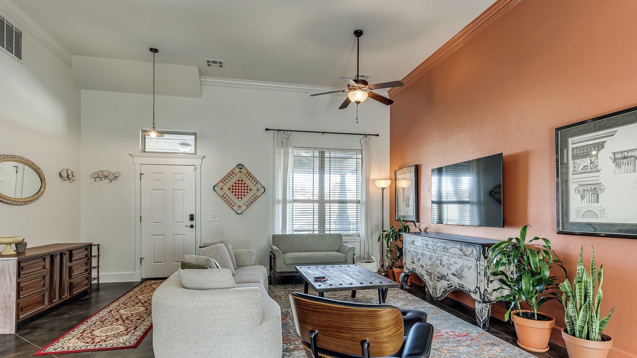 Photo of Livingroom in Central Oklahoma City