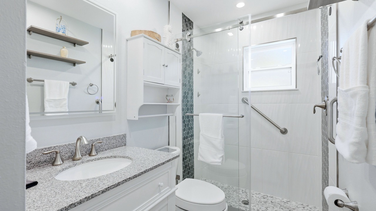 Photo of Bathroom in Arlington Park