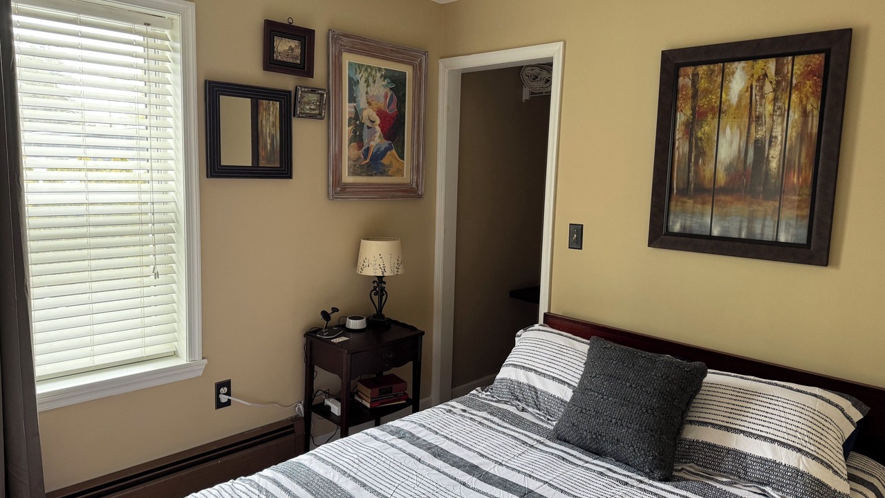 Photo of Bedroom in Butztown