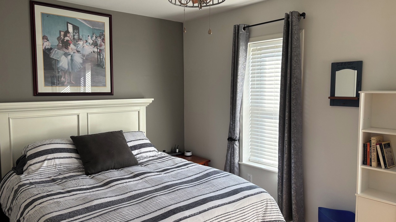 Photo of Bedroom in Butztown