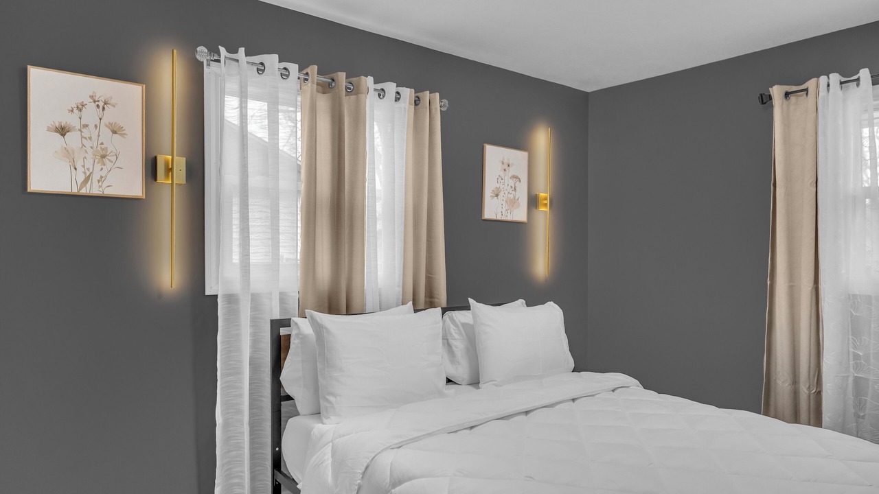 Photo of Bedroom in Decatur