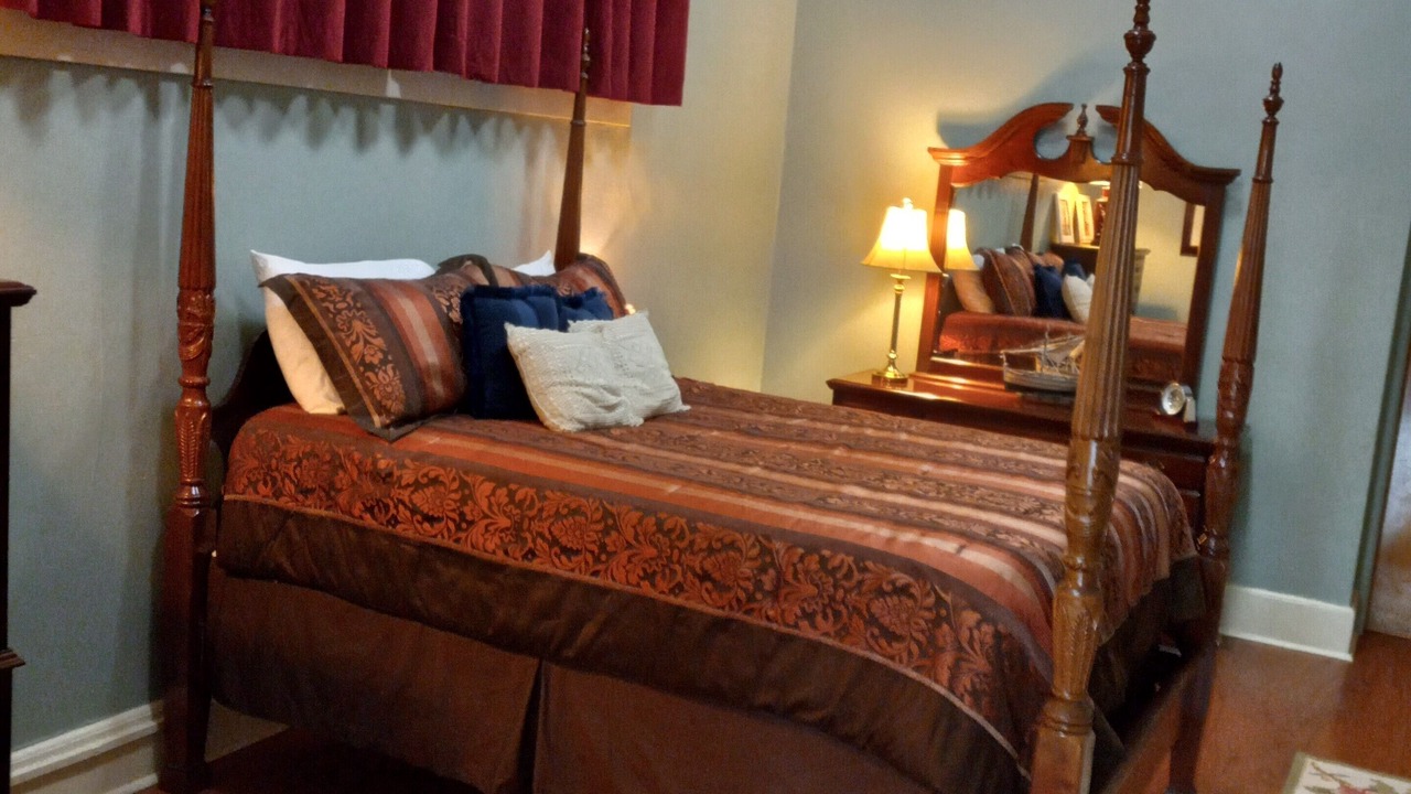 Photo of Bedroom in Bartonville